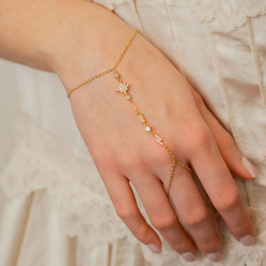 Shine Devyn Hand Chain
