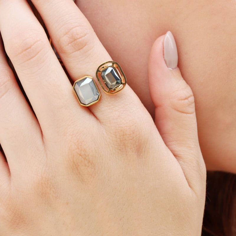 Pixels Ring (Available in gray, pink or yellow)